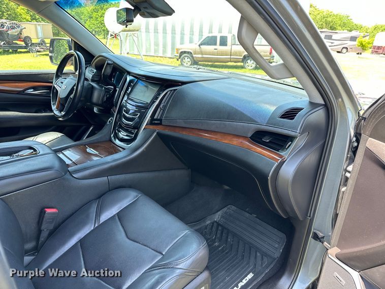 image for item NR9861 2018 Cadillac Escalade SUV