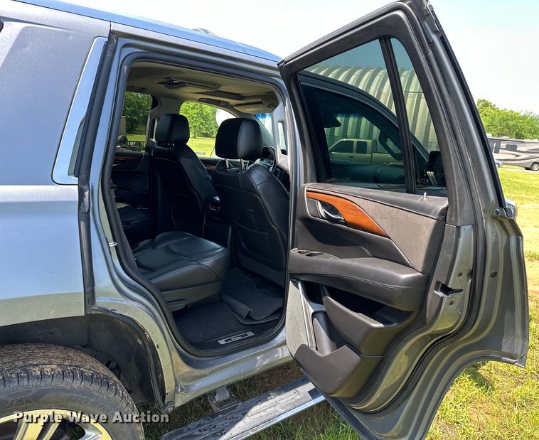 image for item NR9861 2018 Cadillac Escalade SUV