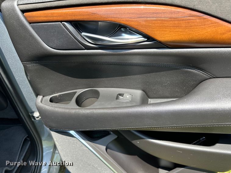 image for item NR9861 2018 Cadillac Escalade SUV