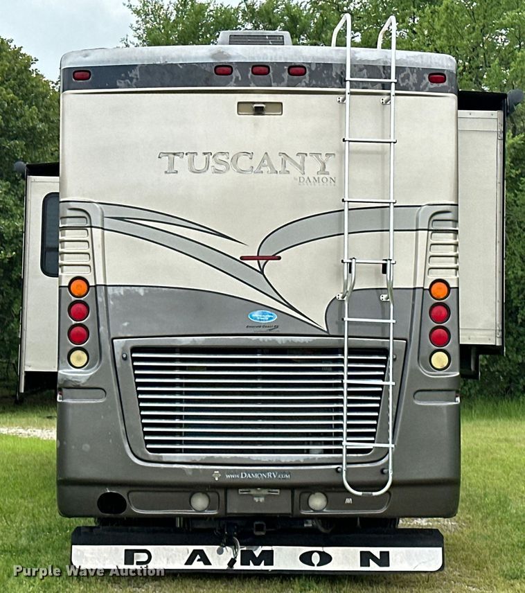 image for item NR9862 2005 Thor Industries  Tuscany RV