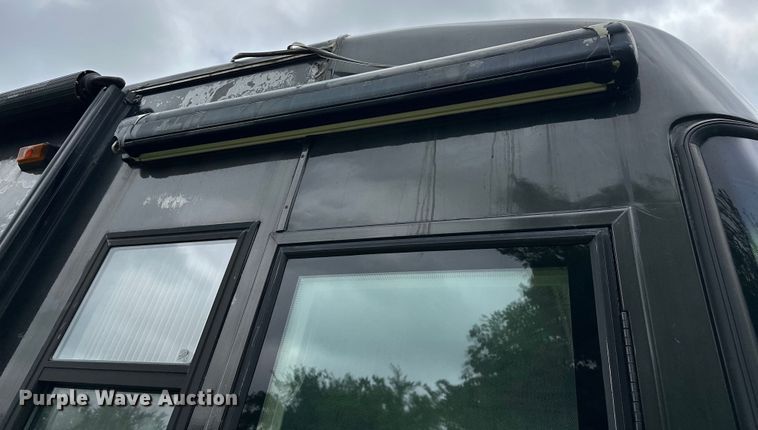 image for item NR9862 2005 Thor Industries  Tuscany RV