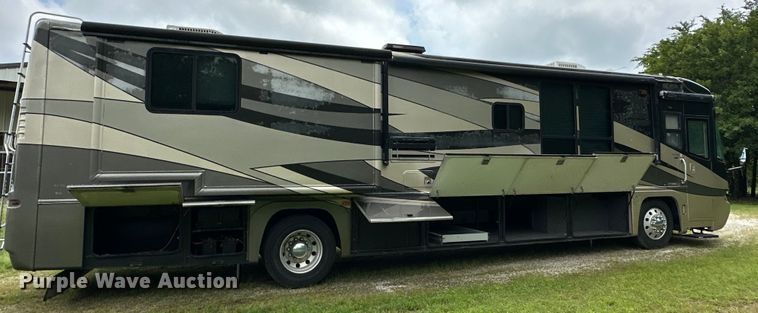 image for item NR9862 2005 Thor Industries  Tuscany RV