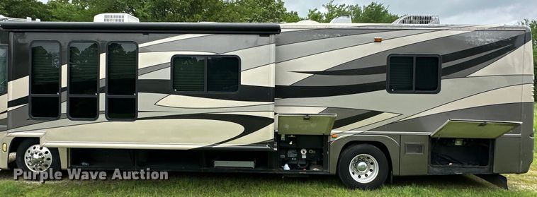 image for item NR9862 2005 Thor Industries  Tuscany RV