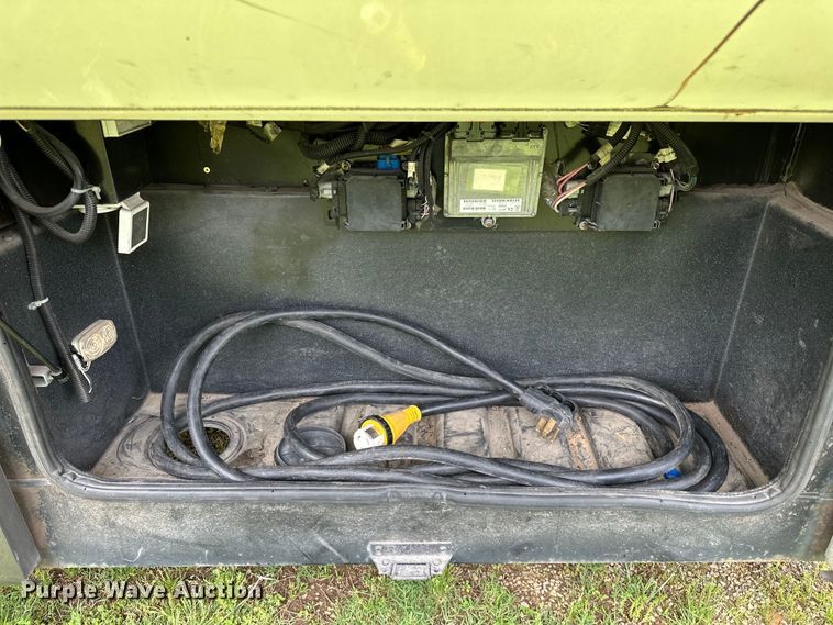 image for item NR9862 2005 Thor Industries  Tuscany RV