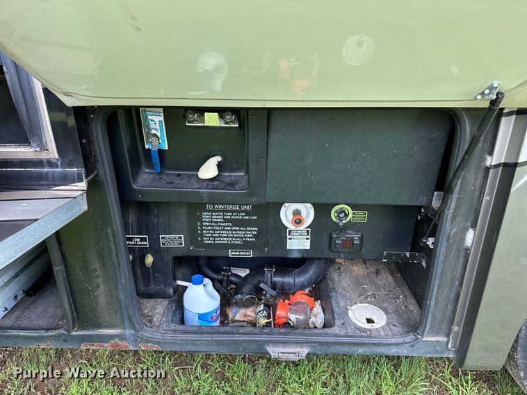 image for item NR9862 2005 Thor Industries  Tuscany RV