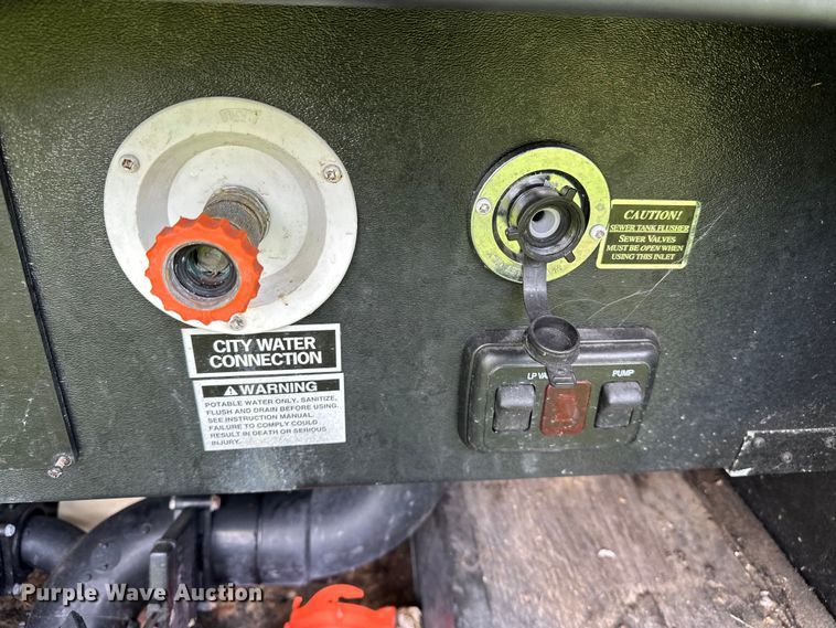 image for item NR9862 2005 Thor Industries  Tuscany RV