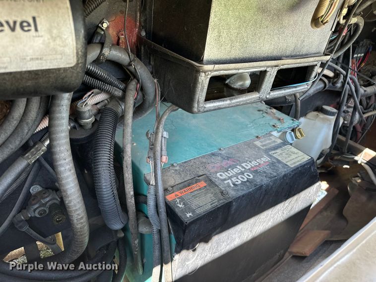 image for item NR9862 2005 Thor Industries  Tuscany RV