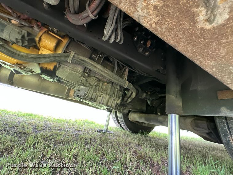 image for item NR9862 2005 Thor Industries  Tuscany RV