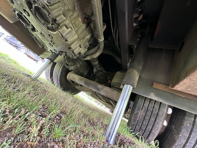 image for item NR9862 2005 Thor Industries  Tuscany RV