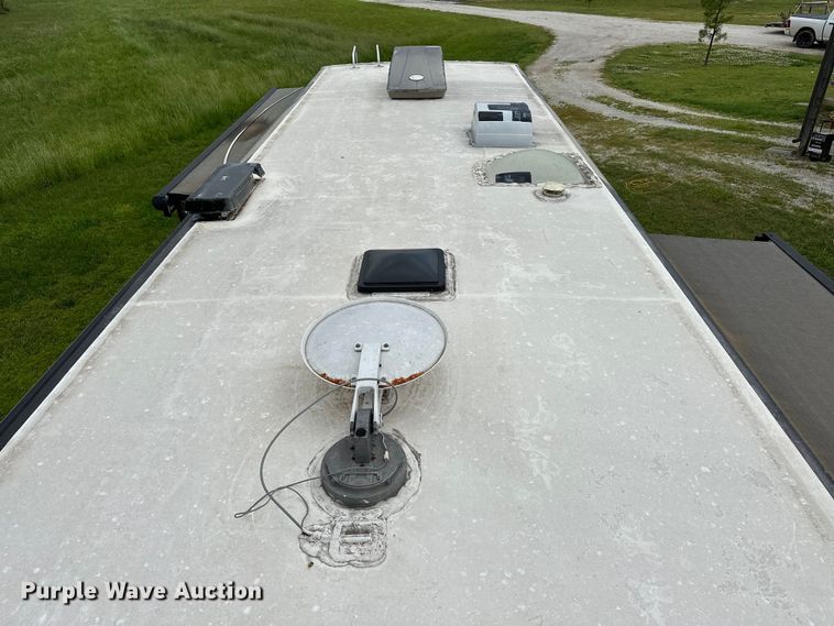 image for item NR9862 2005 Thor Industries  Tuscany RV