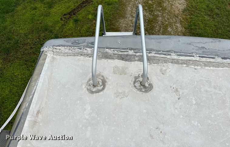 image for item NR9862 2005 Thor Industries  Tuscany RV