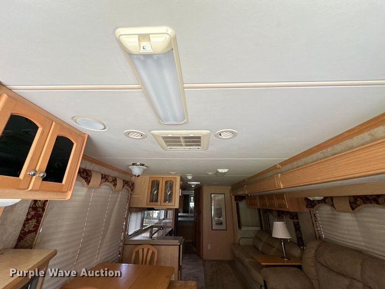 image for item NR9862 2005 Thor Industries  Tuscany RV