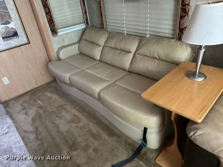 image for item NR9862 2005 Thor Industries  Tuscany RV