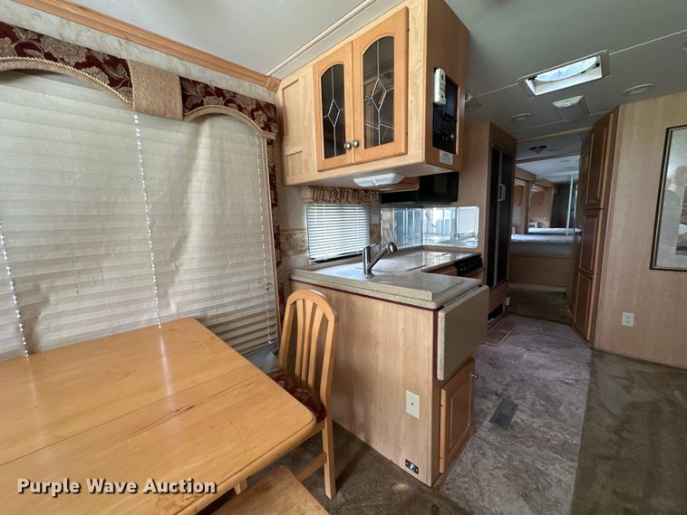 image for item NR9862 2005 Thor Industries  Tuscany RV