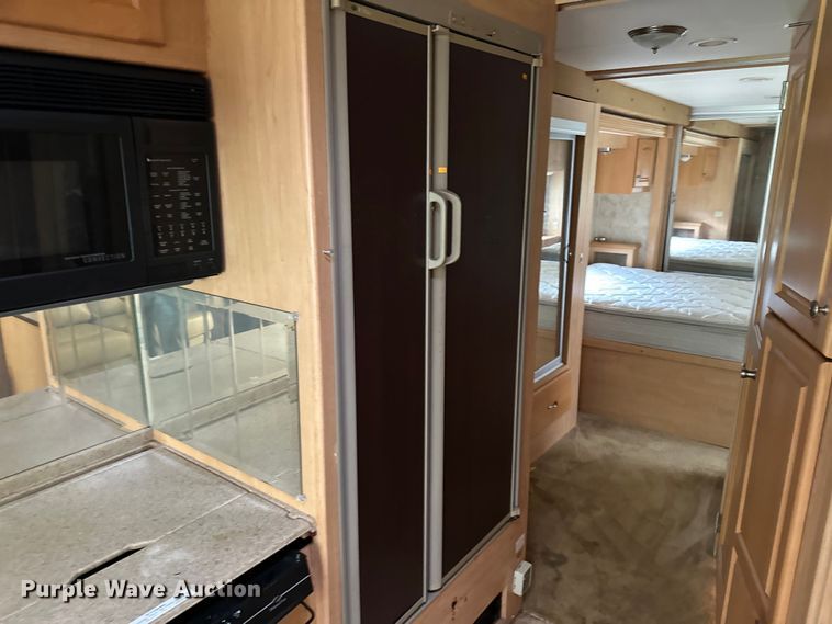 image for item NR9862 2005 Thor Industries  Tuscany RV