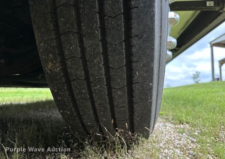 image for item NR9862 2005 Thor Industries  Tuscany RV