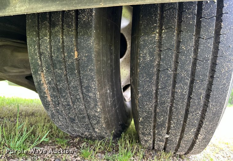 image for item NR9862 2005 Thor Industries  Tuscany RV