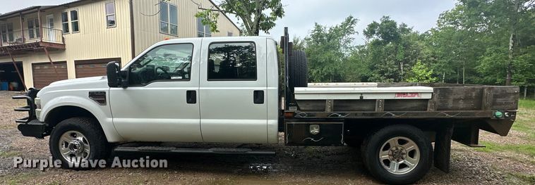 image for item NR9876 2008 Ford F350 Super Duty XL Crew Cab flatbed pickup truck