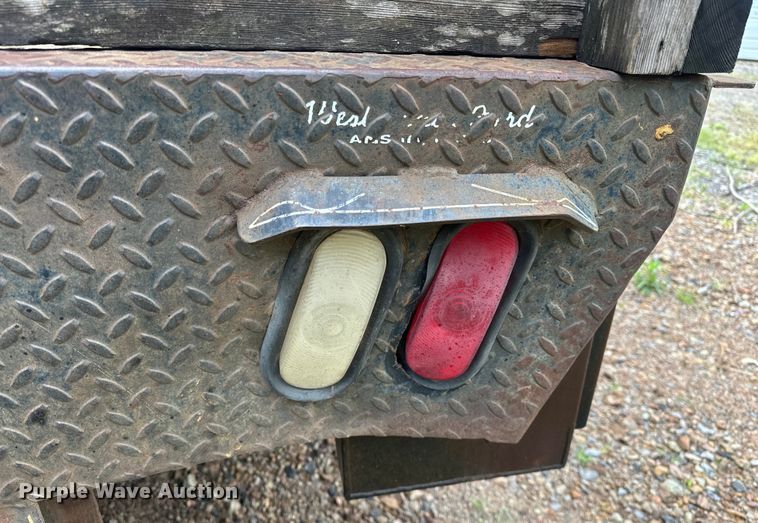 image for item NR9876 2008 Ford F350 Super Duty XL Crew Cab flatbed pickup truck