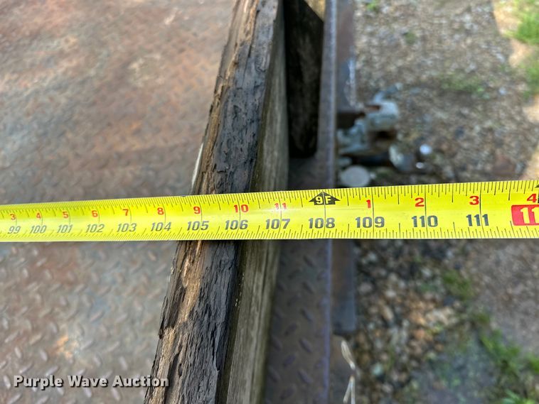 image for item NR9876 2008 Ford F350 Super Duty XL Crew Cab flatbed pickup truck