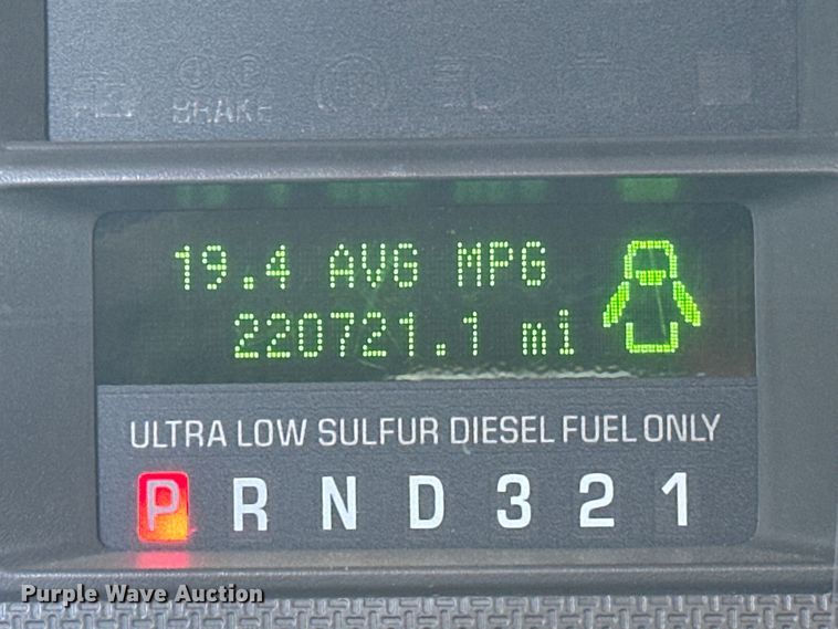 image for item NR9876 2008 Ford F350 Super Duty XL Crew Cab flatbed pickup truck