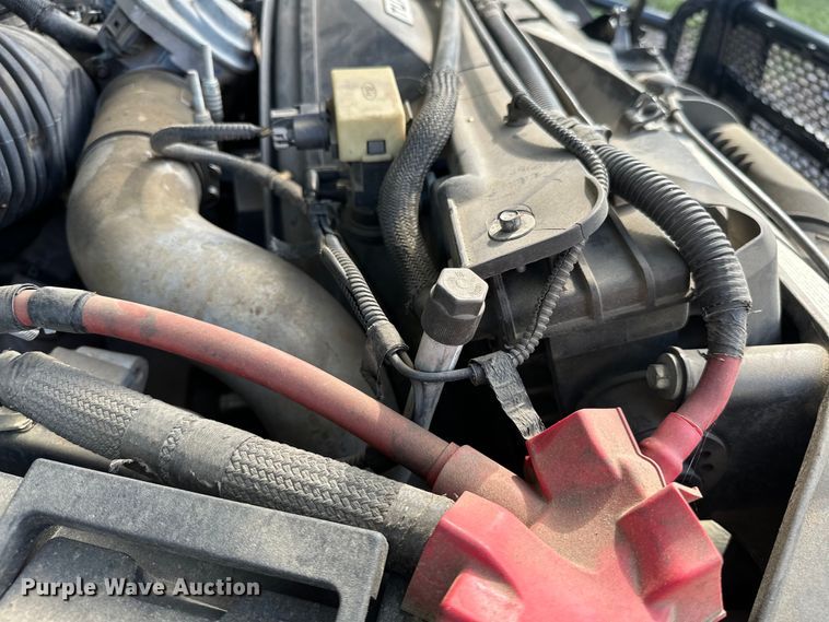 image for item NR9876 2008 Ford F350 Super Duty XL Crew Cab flatbed pickup truck