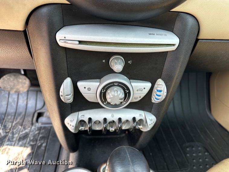 image for item NR9899 2010 Mini  Cooper 