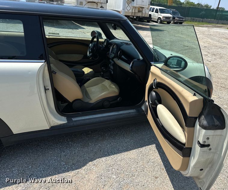 image for item NR9899 2010 Mini  Cooper 