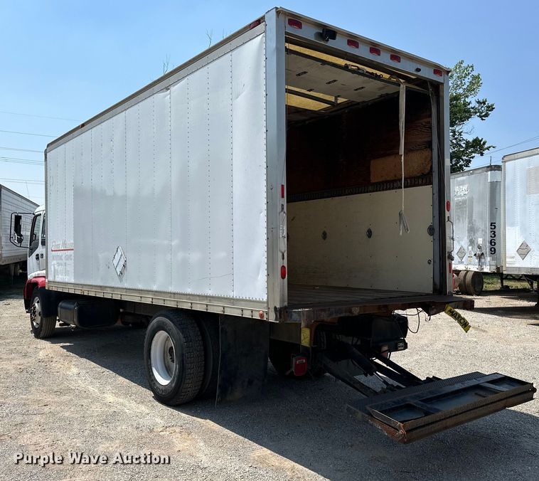 image for item NR9900 1997 GMC  T6500 box truck