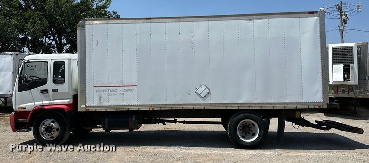 image for item NR9900 1997 GMC  T6500 box truck