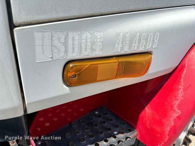 image for item NR9900 1997 GMC  T6500 box truck