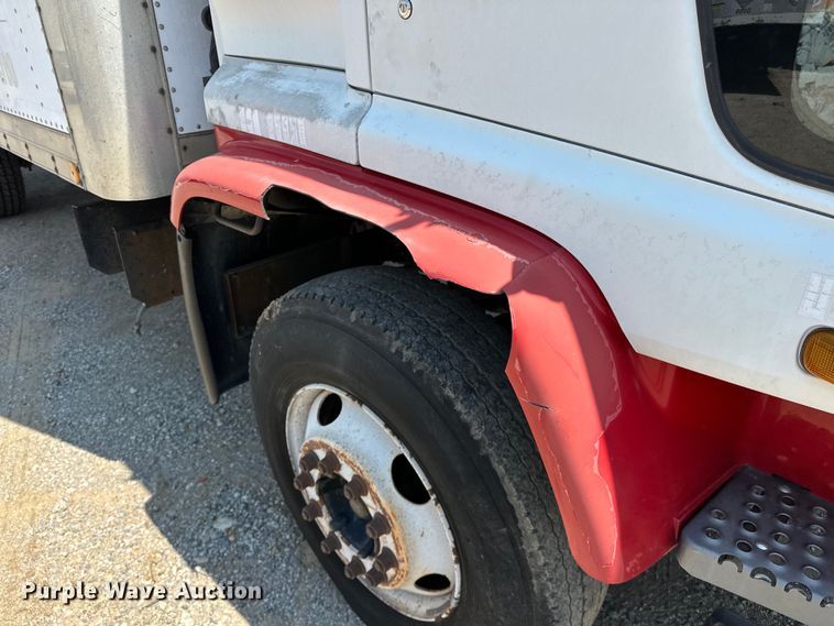 image for item NR9900 1997 GMC  T6500 box truck