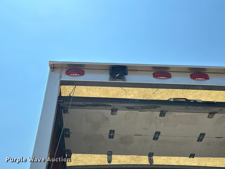 image for item NR9900 1997 GMC  T6500 box truck