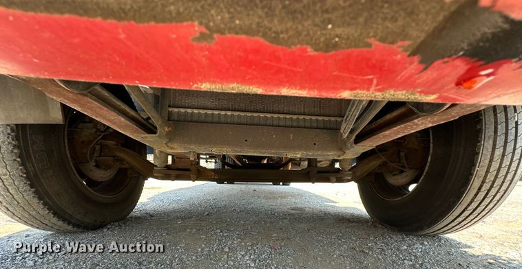 image for item NR9900 1997 GMC  T6500 box truck