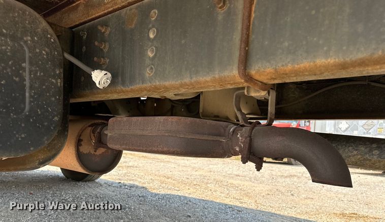 image for item NR9900 1997 GMC  T6500 box truck