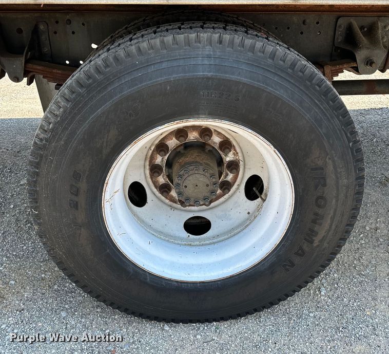 image for item NR9900 1997 GMC  T6500 box truck
