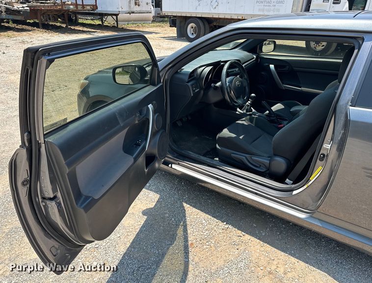 image for item NR9905 2013 Toyota Scion tC 