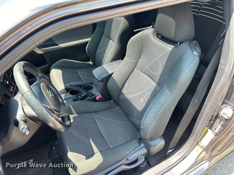 image for item NR9905 2013 Toyota Scion tC 