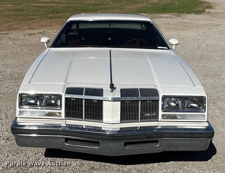 image for item NT9197 1976 Oldsmobile Cutlass Supreme 