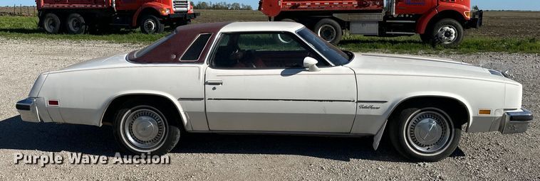 image for item NT9197 1976 Oldsmobile Cutlass Supreme 