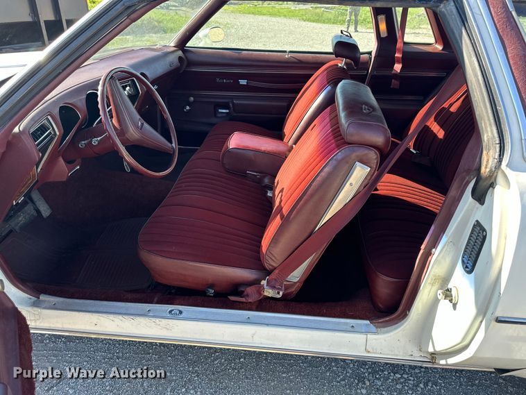 image for item NT9197 1976 Oldsmobile Cutlass Supreme 