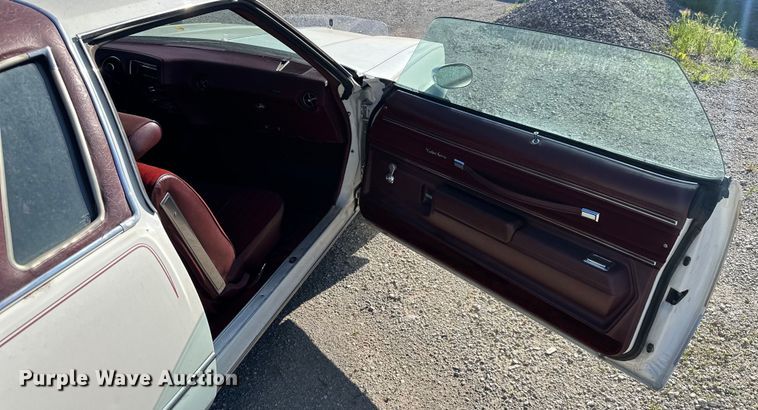 image for item NT9197 1976 Oldsmobile Cutlass Supreme 