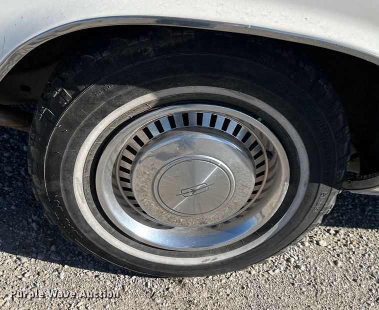 image for item NT9197 1976 Oldsmobile Cutlass Supreme 