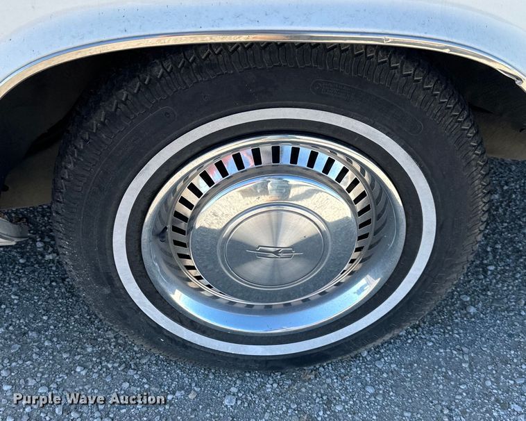 image for item NT9197 1976 Oldsmobile Cutlass Supreme 