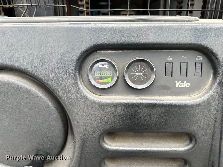 image for item NT9240 Yale OS030ECN24TE095 order picker