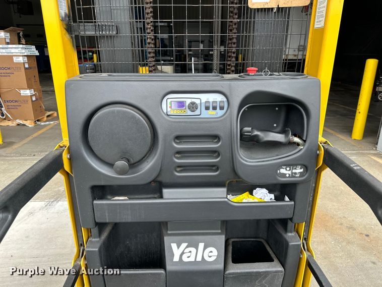 image for item NT9241 Yale OS030EFN24TE095 order picker