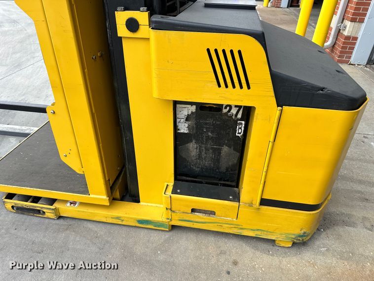 image for item NT9241 Yale OS030EFN24TE095 order picker