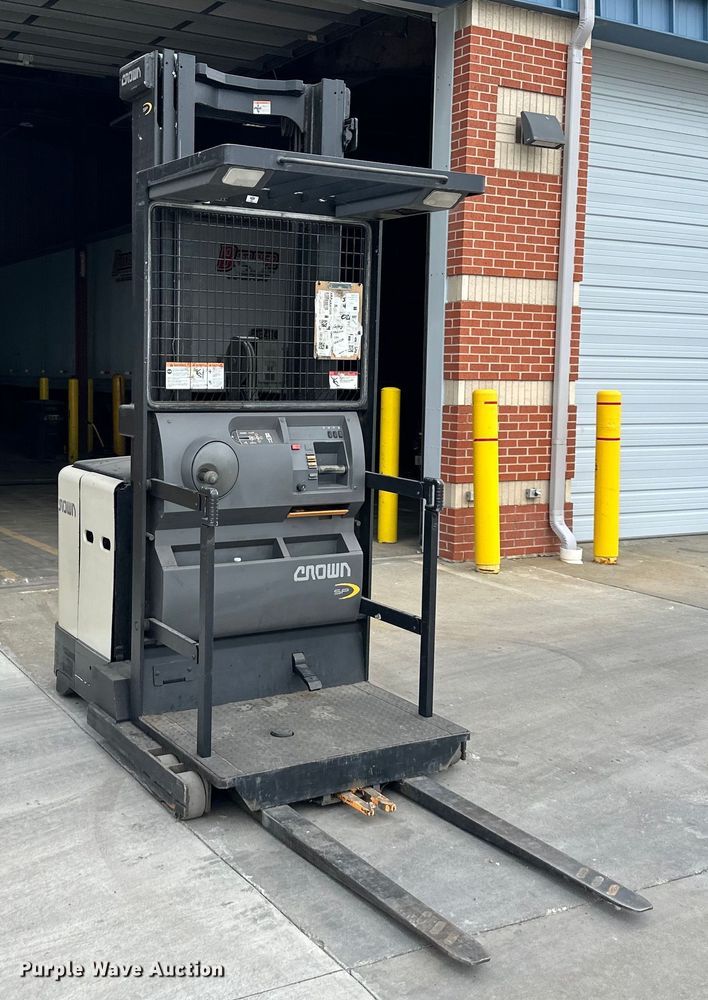 image for item NT9242 Crown  SP3505-30 order picker