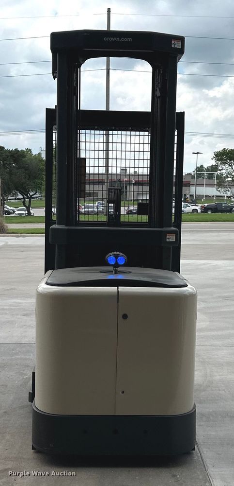 image for item NT9242 Crown  SP3505-30 order picker