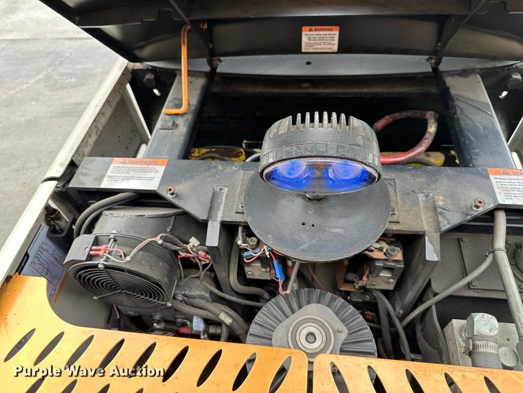 image for item NT9242 Crown  SP3505-30 order picker